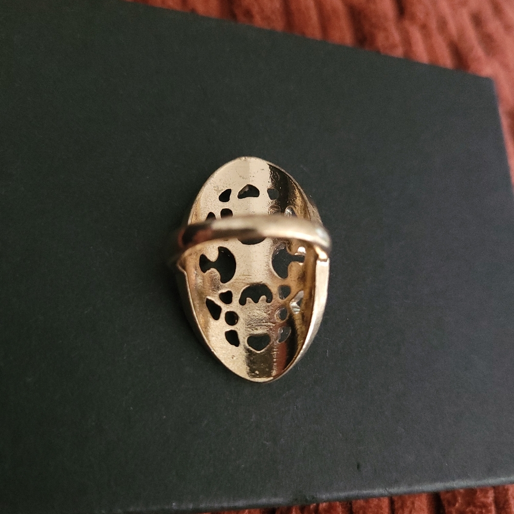 Ring - Picture 5 of 7